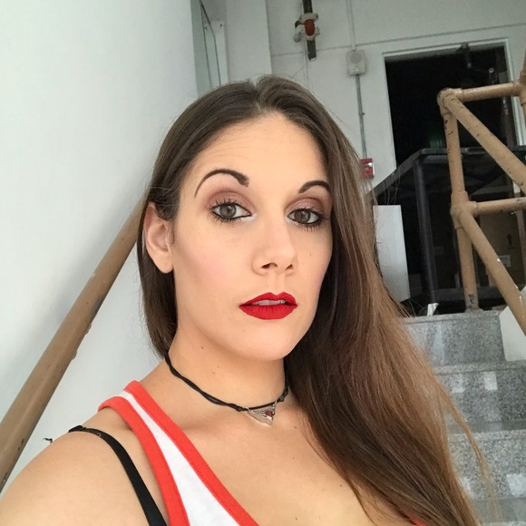 Meet your Posher, Samantha - Picture 1 of 1